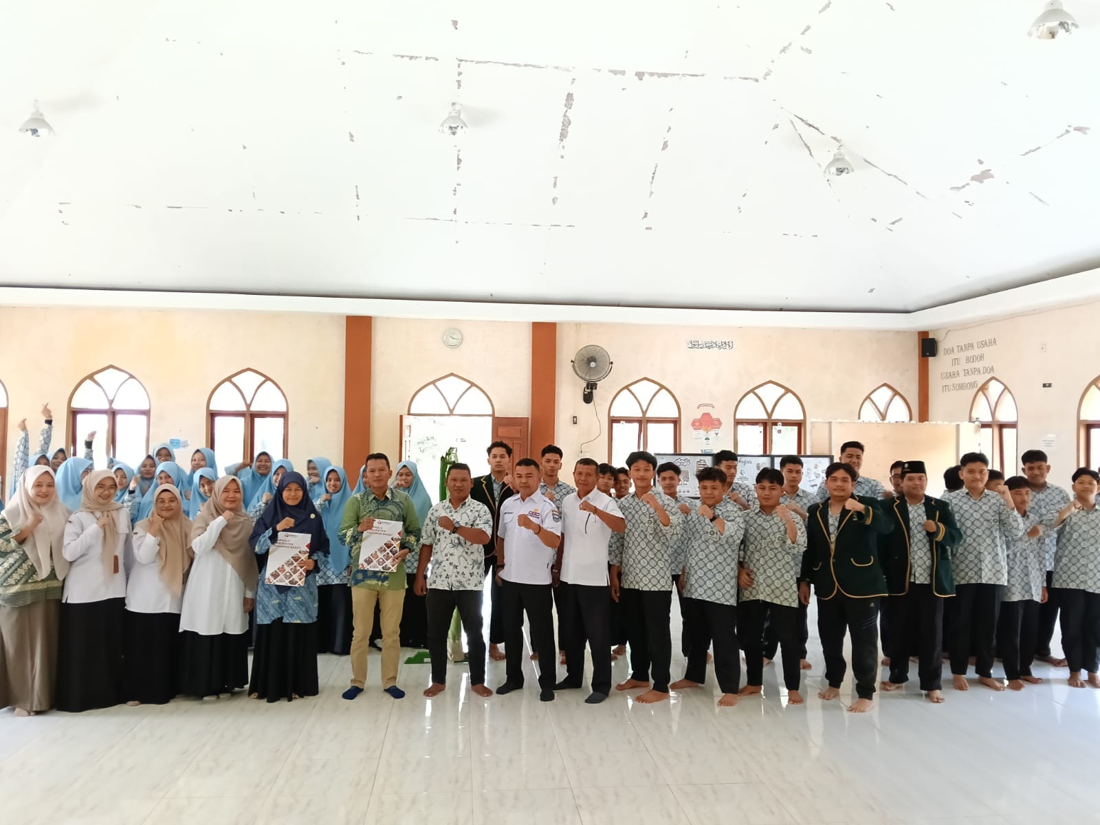 SMA IT Darul Hikmah Jalin Kerja Sama dengan Bawaslu Pasaman Barat terkait Pengawasan Penyelenggaraan Pemutakhiran Data Pemilih Berkelanjutan