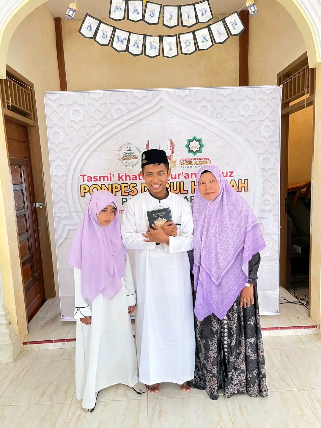 MasyaAllah, SMA IT Darul Hikmah Pasbar Kembali Cetak Hafiz 30 Juz Kali Ini Bernama Muhammad Faiq As Syauqi