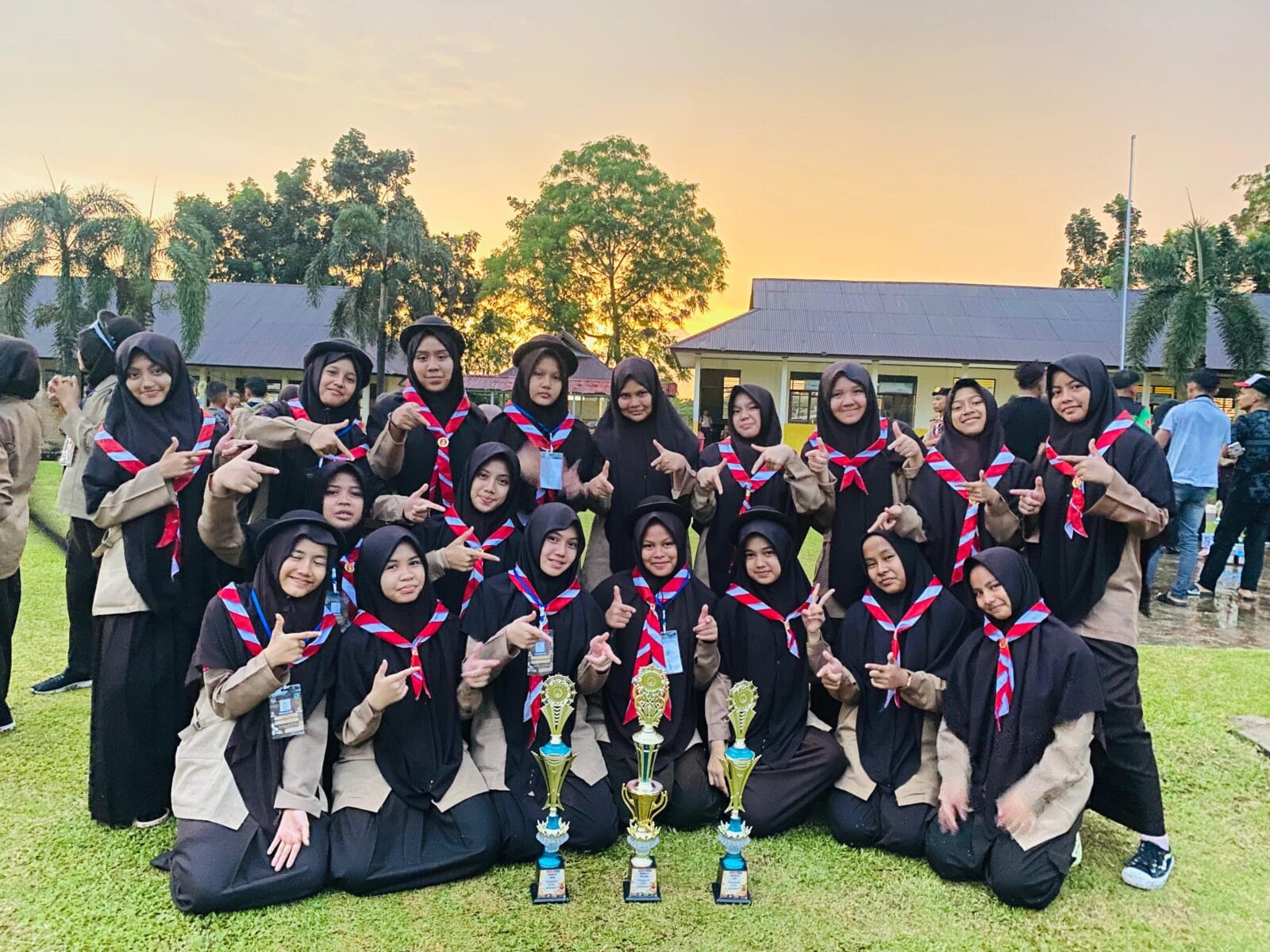 SMP IT Darul Hikmah Borong Juara 2, 3, dan Favorit dalam Festival Tahunan Skansapas Tingkat Pramuka Penggalang se-Pasaman Barat