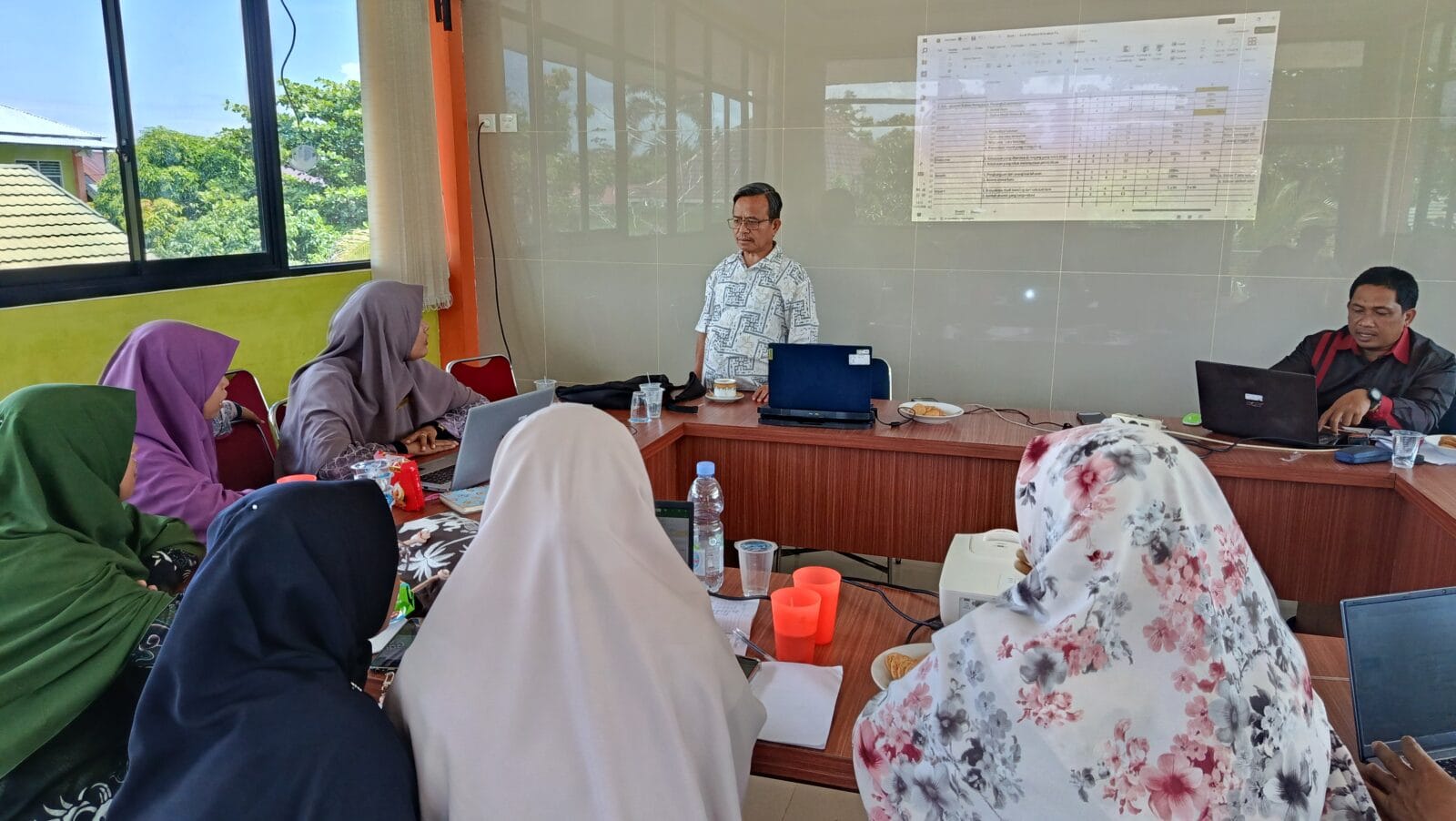 Yayasan Darul Hikmah Pasaman Barat Gelar Pelatihan Manajerial Pegawai