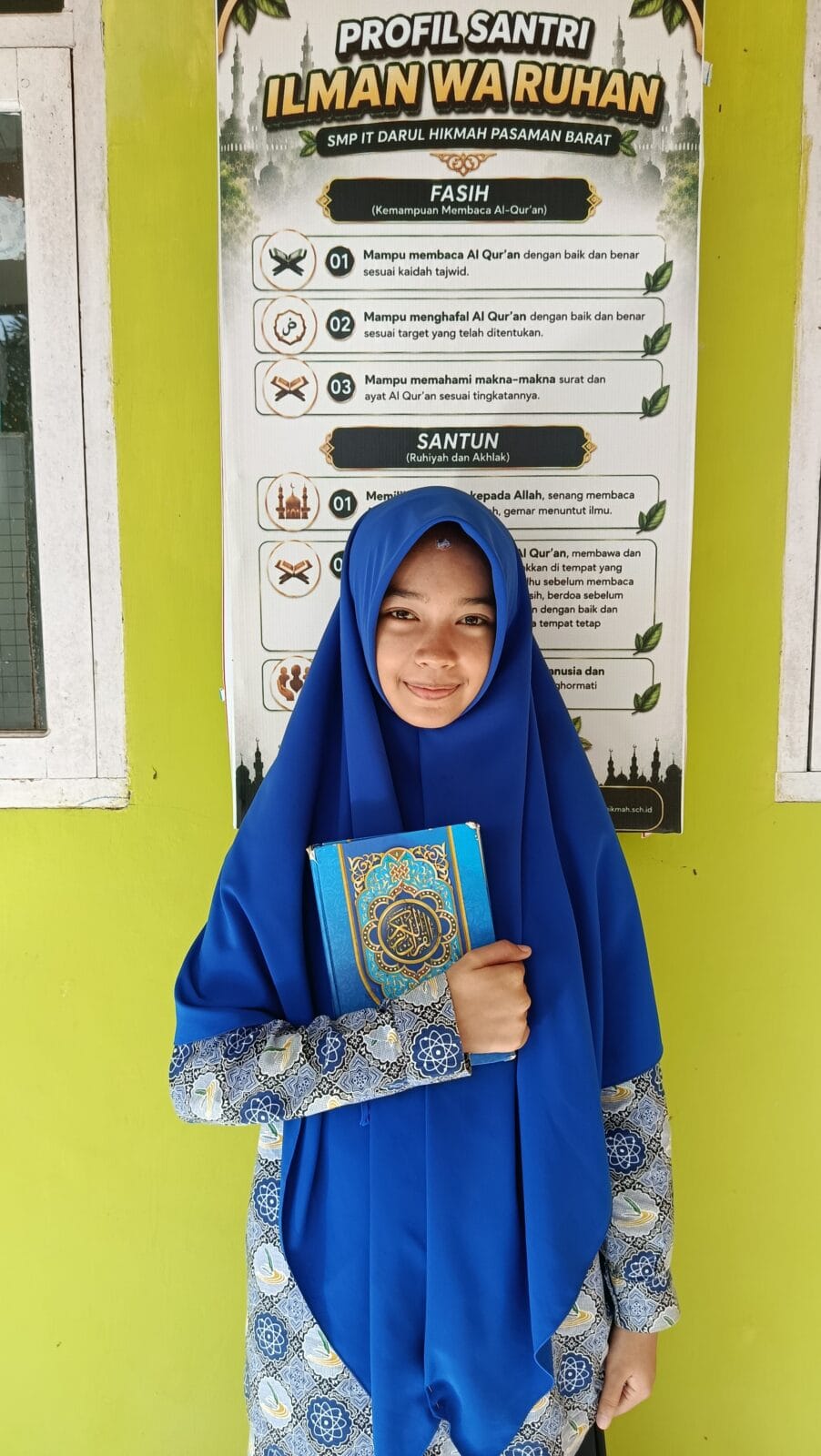 Profil Mutiara Kasman Santri SMP IT Darul Hikmah Pasbar Hafizhah 30 Juz Al-Qur’an