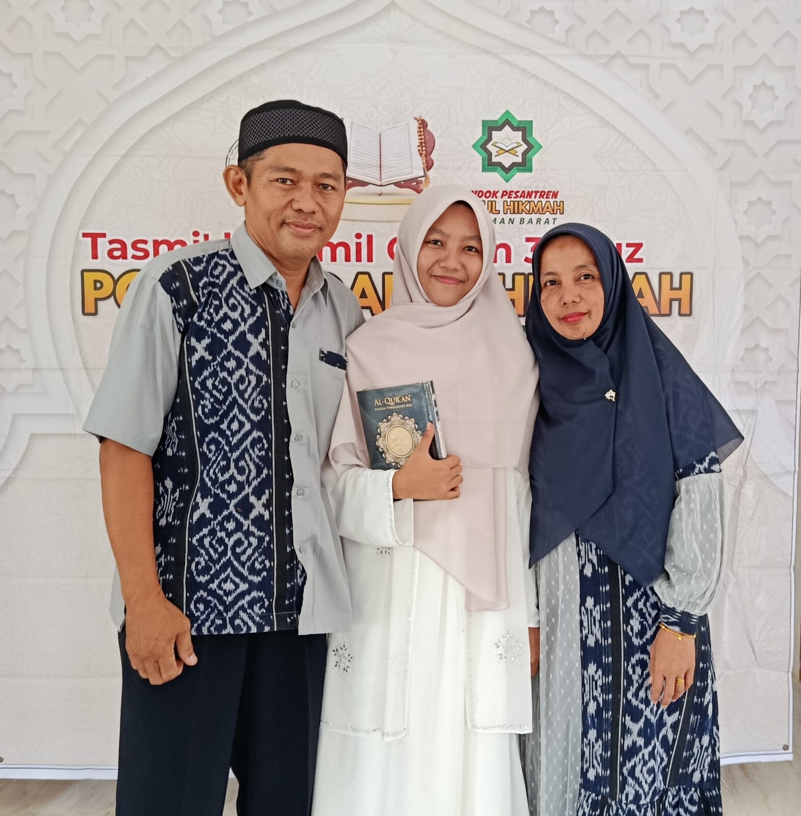 Barakallah, Annisa Hanifa Afza Santriwati SMA IT Darul Hikmah Pasbar Telah Selesaikan Setoran Hafalan 30 Juz